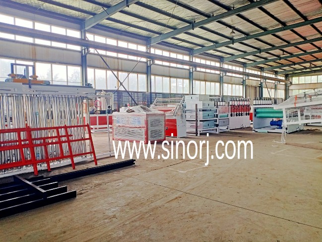 工廠試機(jī)，國外裝柜，國內(nèi)平板同步進(jìn)行中